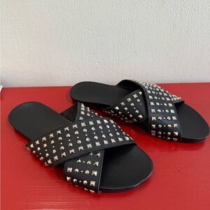 Gucci Hydra studded black studded sandals sz 38.5